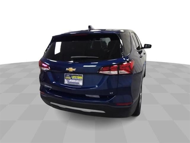 Photo of 2022 Blue Glow Metallic Chevrolet Equinox