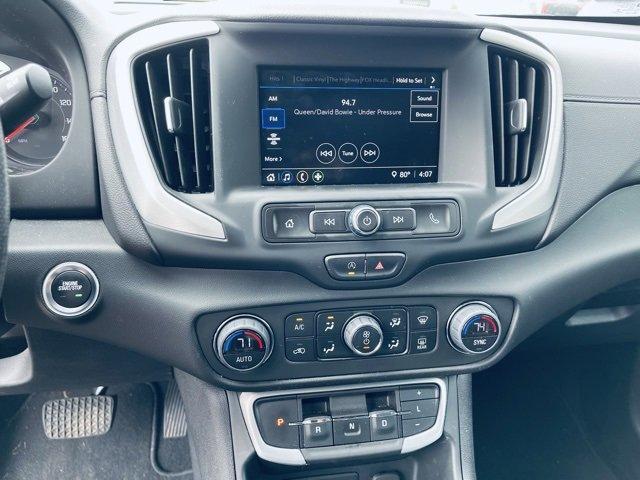 Photo of 2022 Summit White GMC Terrain