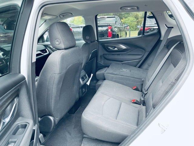 Photo of 2022 Summit White GMC Terrain