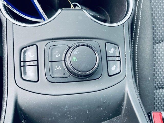 Photo of 2022 Summit White GMC Terrain