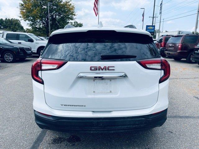 Photo of 2022 Summit White GMC Terrain