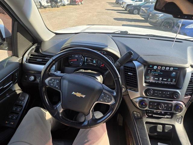 Photo of 2019 Summit White Chevrolet Tahoe
