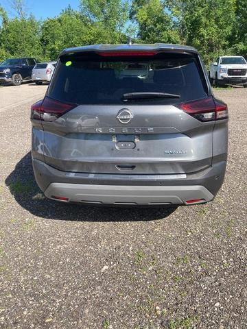 Photo of 2022 Gun Metallic Nissan Rogue