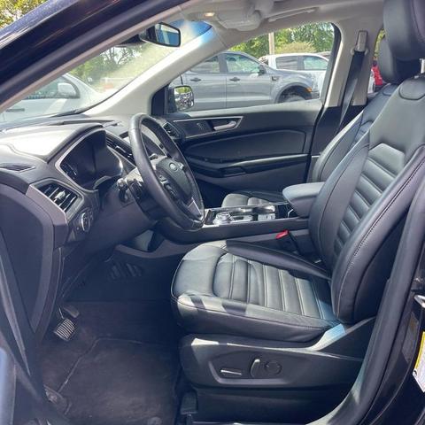 Photo of 2020 Black Ford Edge