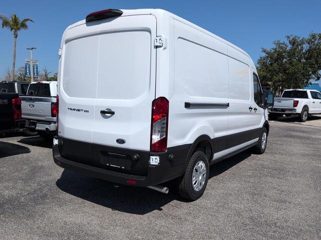 Photo of 2025 Oxford White Ford Transit-250