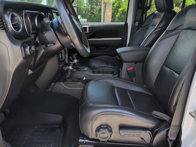 Photo of 2023 Bright White Clearcoat Jeep Wrangler