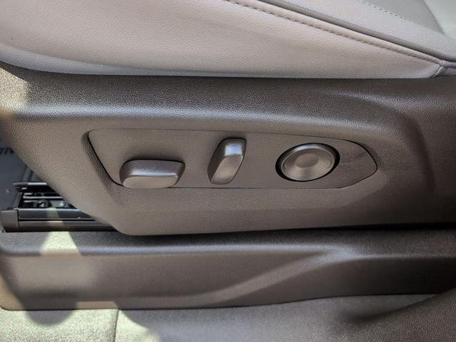 Photo of 2025 Downpour Metallic GMC Yukon XL