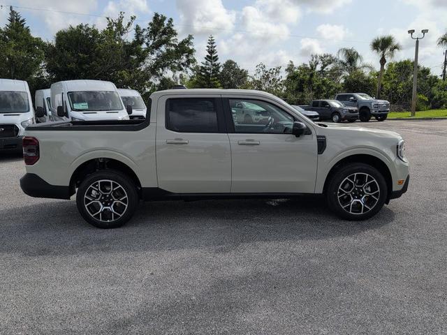 Photo of 2025 Desert Sand Ford Maverick