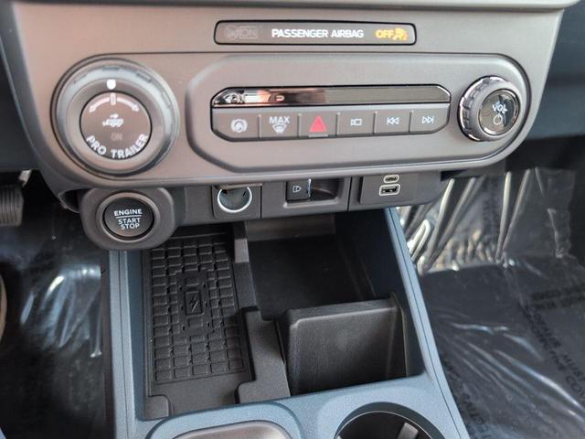 Photo of 2025 Desert Sand Ford Maverick