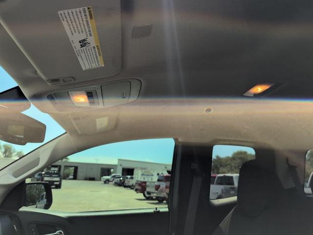 Photo of 2022 Cherry Red Tintcoat Chevrolet Colorado