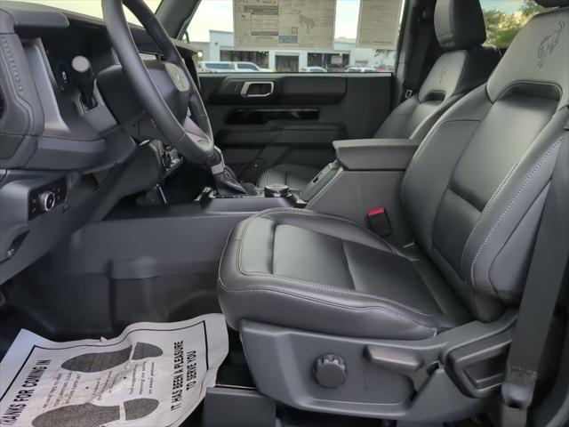 Photo of 2025 Shadow Black Ford Bronco
