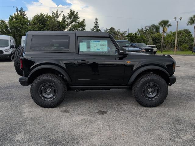 Photo of 2025 Shadow Black Ford Bronco