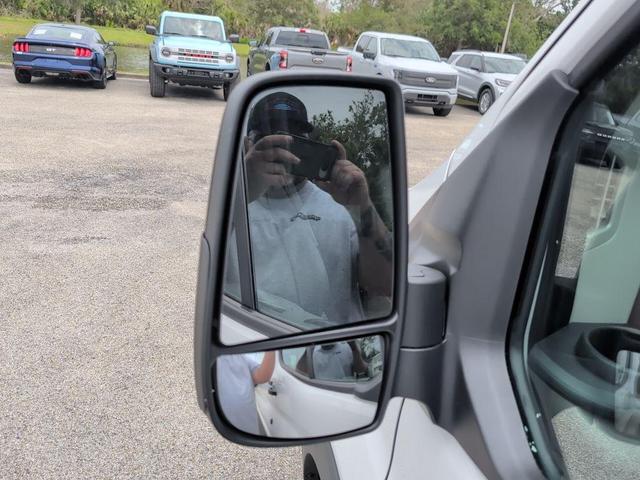 Photo of 2025 Oxford White Ford Transit-250