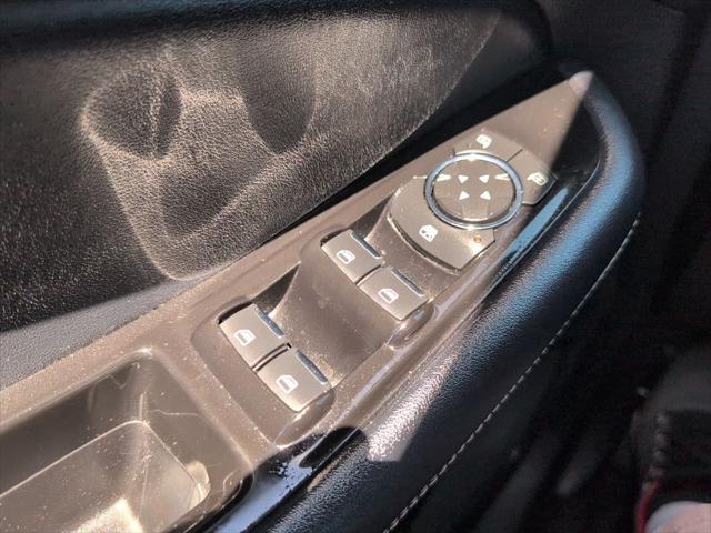 Photo of 2018 Shadow Black Ford Edge