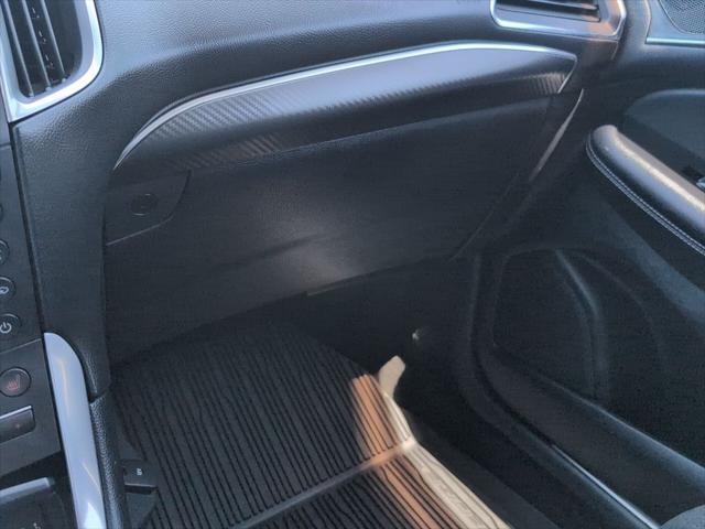Photo of 2018 Shadow Black Ford Edge