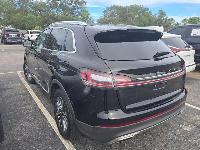 Photo of 2022 Infinite Black Metallic Clearcoat Lincoln Nautilus