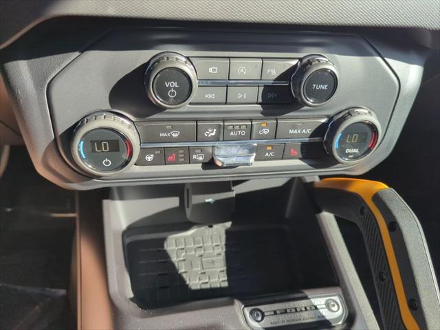 Photo of 2024 Velocity Blue Metallic Ford Bronco