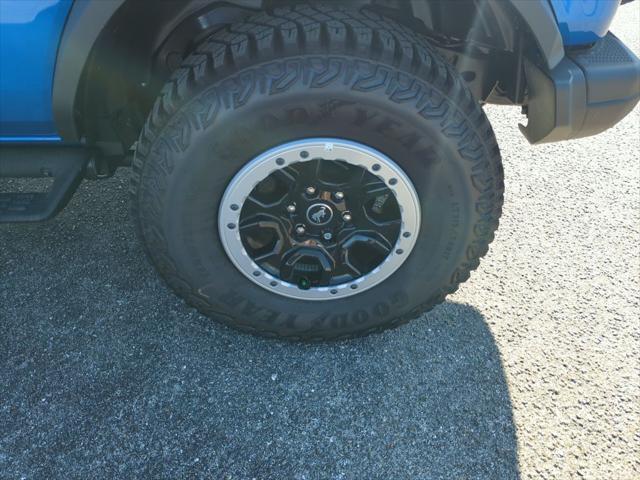 Photo of 2024 Velocity Blue Metallic Ford Bronco