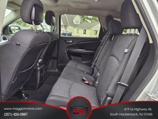 Photo of 2014 Bright Silver Metallic Clearcoat Dodge Journey