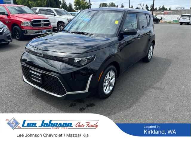 Photo of 2024 Fusion Black Kia Soul