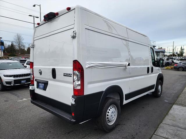 Photo of 2024 Bright White Clearcoat RAM ProMaster 2500