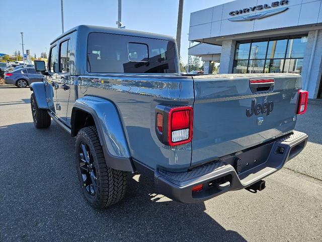 Photo of 2025 Anvil Clearcoat Jeep Gladiator