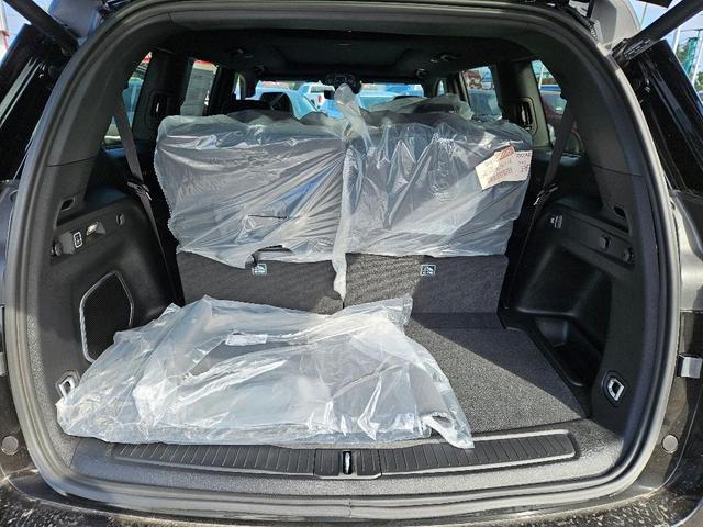 Photo of 2024 Diamond Black Jeep Grand Cherokee L