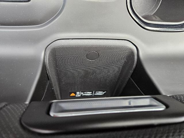 Photo of 2024 Onyx Black GMC Sierra 2500