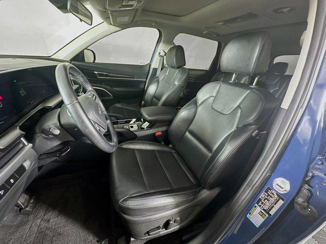 Photo of 2023 Midnight Lake Blue Kia Telluride