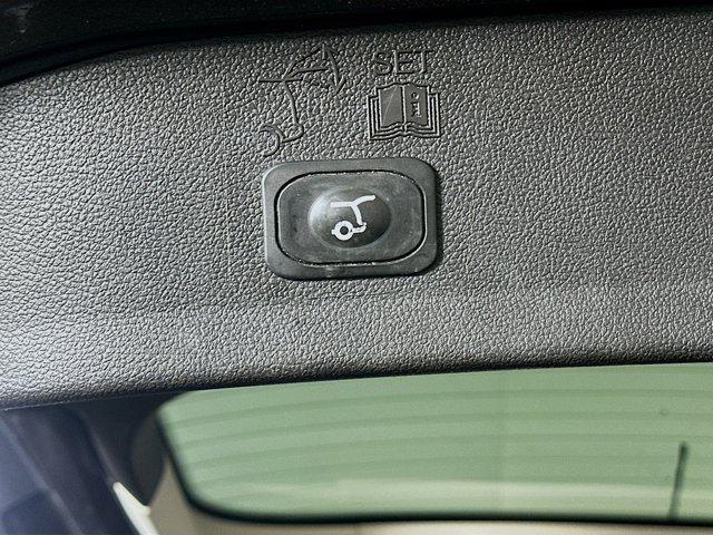 Photo of 2018 Magnetic Metallic Ford Escape
