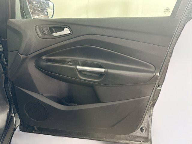 Photo of 2018 Magnetic Metallic Ford Escape