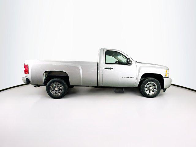 Photo of 2011 Sheer Silver Metallic Chevrolet Silverado 1500
