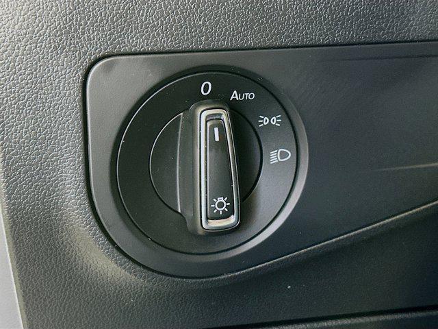 Photo of 2024 Pure White Volkswagen Tiguan