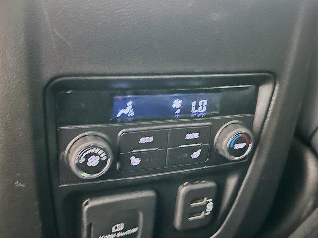 Photo of 2024 Summit White Buick Enclave