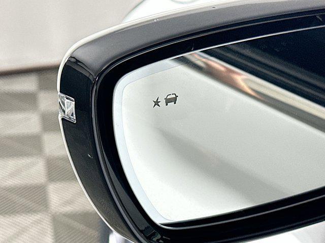 Photo of 2024 Summit White Buick Enclave