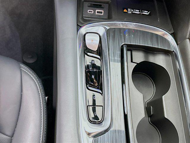 Photo of 2024 Summit White Buick Enclave