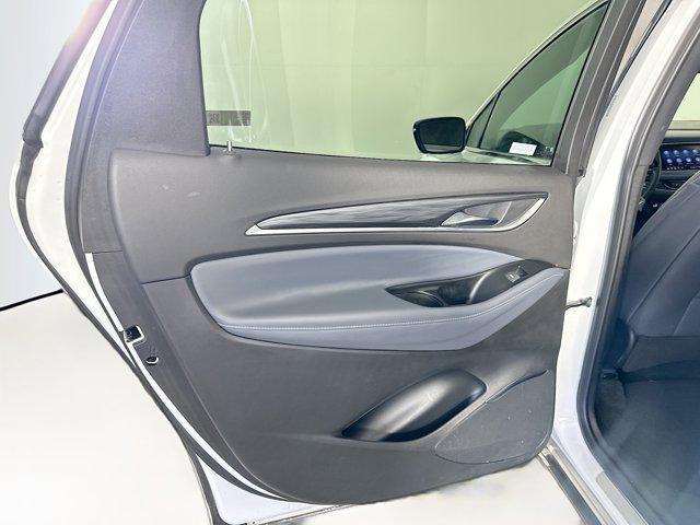 Photo of 2024 Summit White Buick Enclave