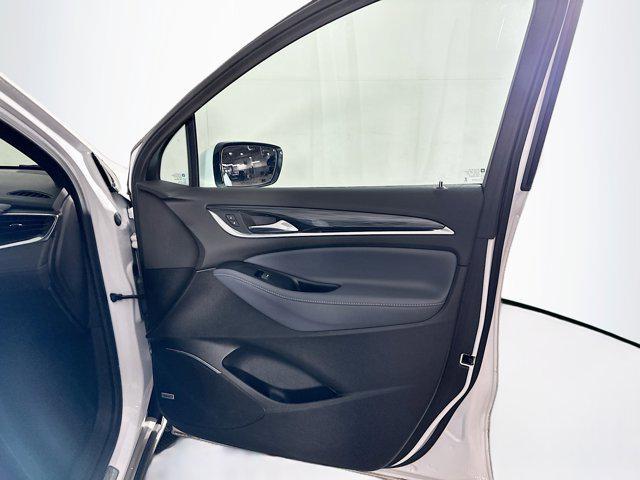 Photo of 2024 Summit White Buick Enclave