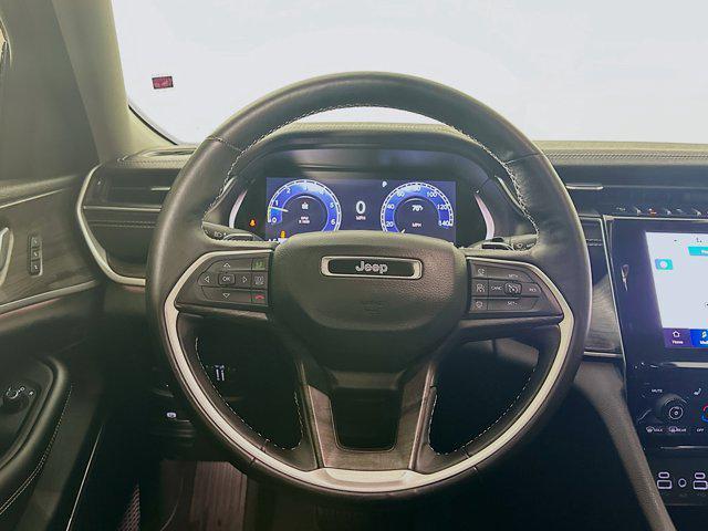 Photo of 2022 Baltic Gray Metallic Clearcoat Jeep Grand Cherokee L