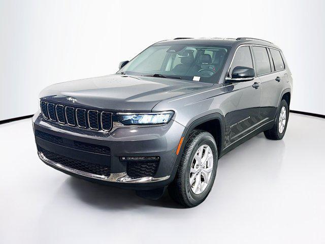 Photo of 2022 Baltic Gray Metallic Clearcoat Jeep Grand Cherokee L