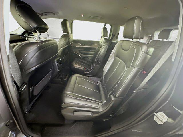 Photo of 2022 Baltic Gray Metallic Clearcoat Jeep Grand Cherokee L