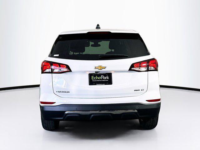 Photo of 2024 Summit White Chevrolet Equinox