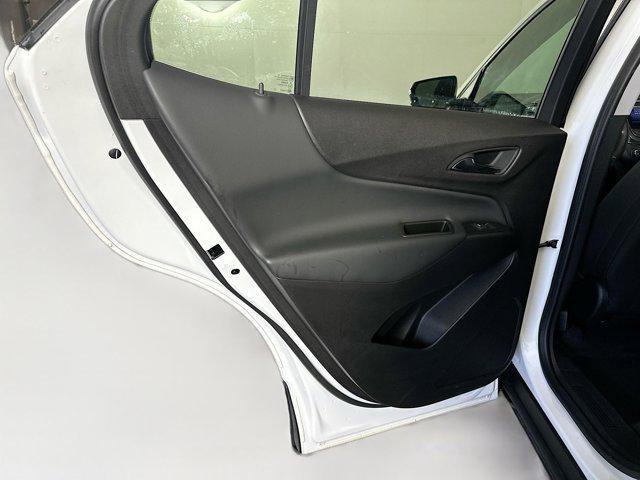 Photo of 2024 Summit White Chevrolet Equinox