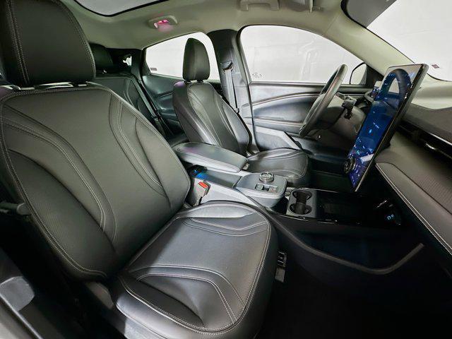 Photo of 2021 Star White Metallic Tri-Coat Ford Mustang Mach-E