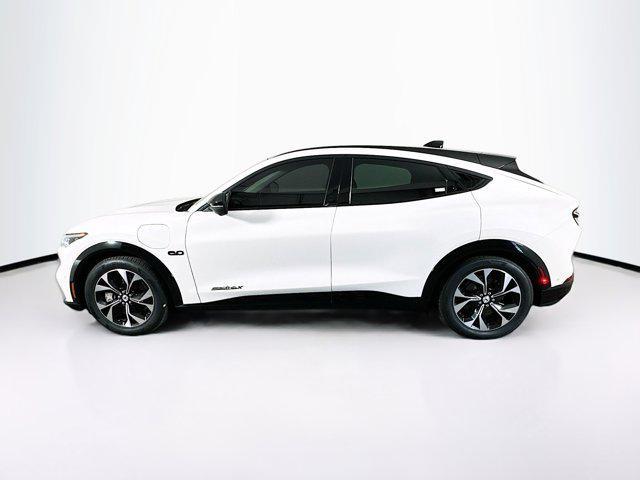 Photo of 2021 Star White Metallic Tri-Coat Ford Mustang Mach-E