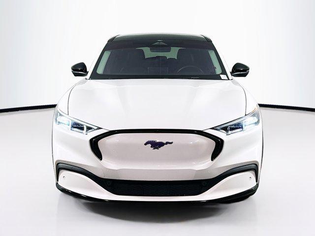 Photo of 2021 Star White Metallic Tri-Coat Ford Mustang Mach-E