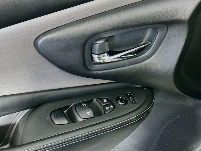 Photo of 2024 Super Black Nissan Murano