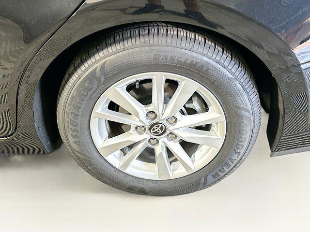 Photo of 2025 Midnight Black Metallic Toyota Camry
