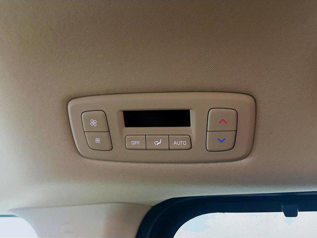 Photo of 2023 Flare Red Kia Carnival