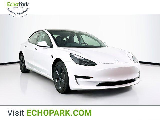 Photo of 2021 Pearl White Multi-Coat Tesla Model 3